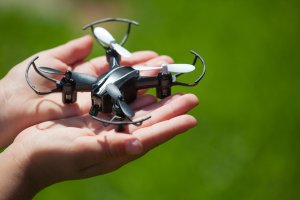 8 Best Hand Controlled Drones for Kids